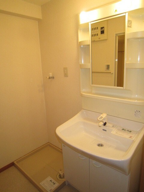 物件内観写真11　(洗面)