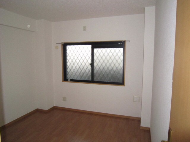 物件内観写真13　(居室)