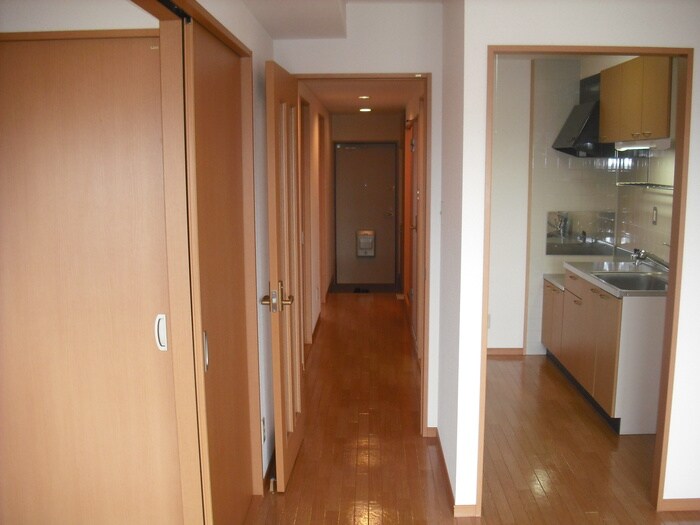 物件内観写真16　(室内からの展望)