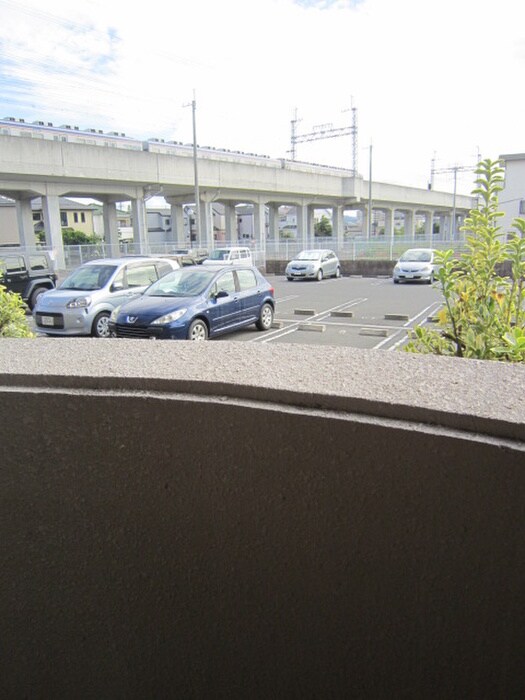 物件内観写真22　(室内からの展望)