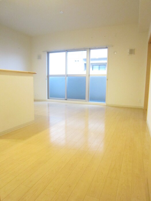 物件内観写真3　(居室)