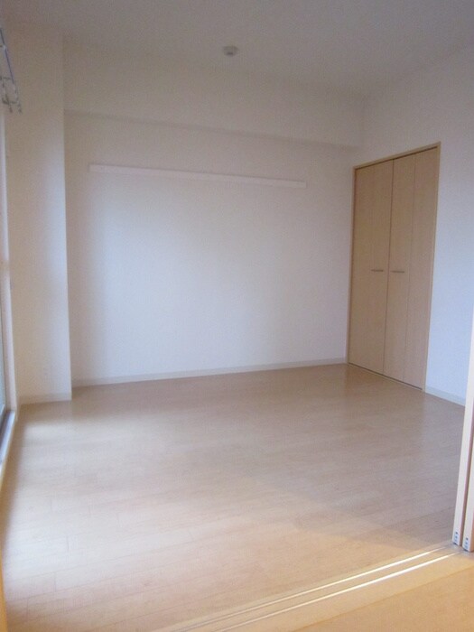 物件内観写真5　(居室)