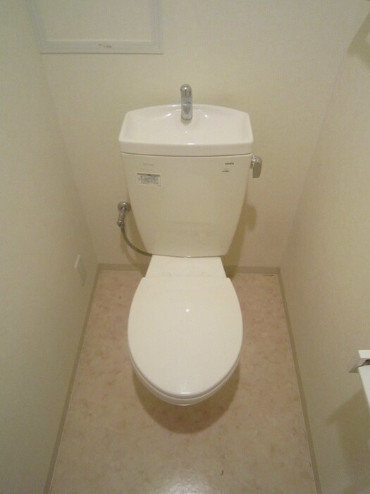 物件内観写真9　(トイレ)