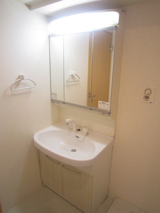 物件内観写真10　(洗面)