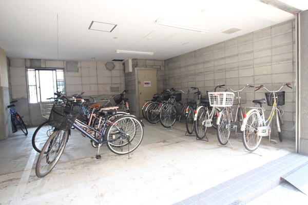 駐輪場