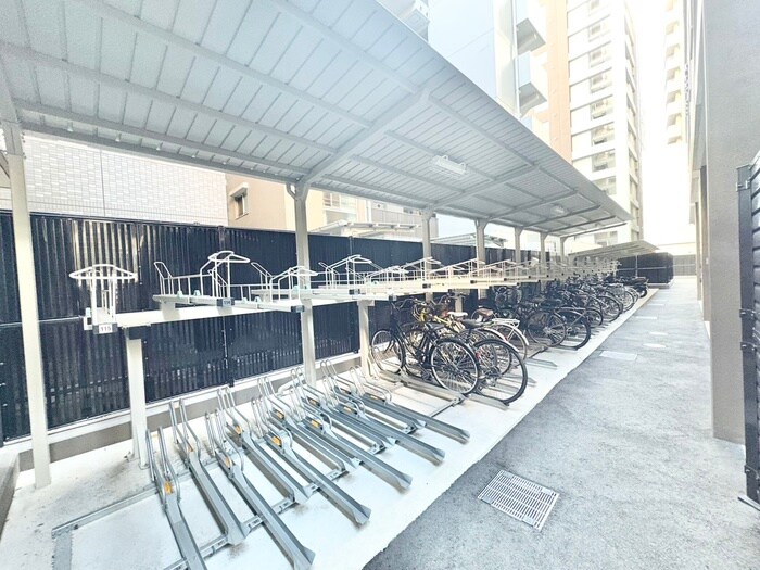 物件外観写真6　(駐輪場)