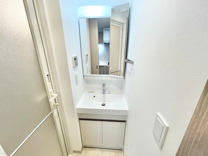 物件内観写真10　(洗面)