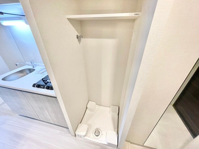 物件内観写真11　(洗濯機置場)