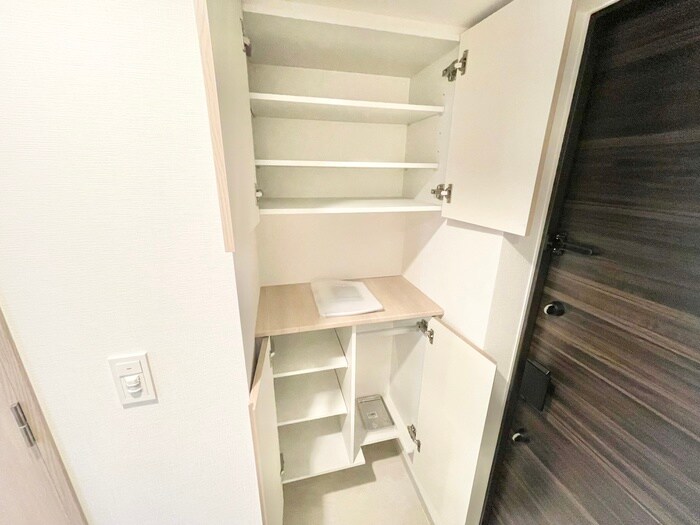 物件内観写真19　(靴箱)