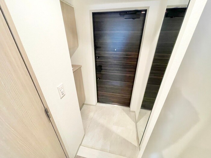 物件内観写真20　(玄関)