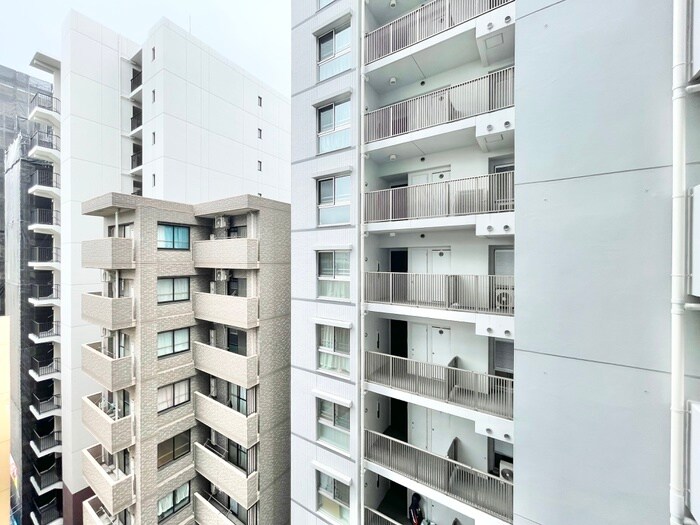 物件内観写真22　(室内からの展望)