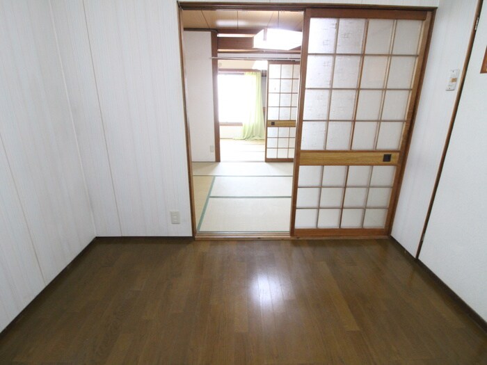 物件内観写真11　(居室)