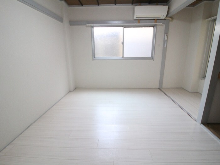 物件内観写真13　(居室)