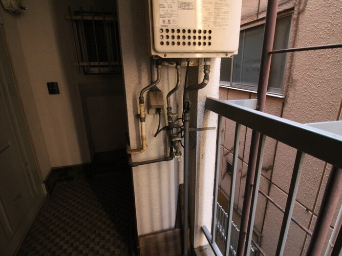 物件内観写真17　(洗濯機置場)