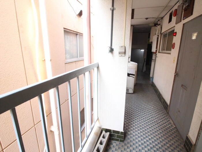 物件内観写真17　(洗濯機置場)