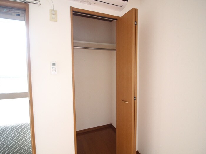 ネオメゾン山九の収納