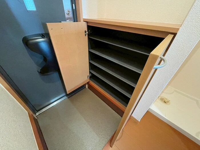 物件内観写真16　(靴箱)