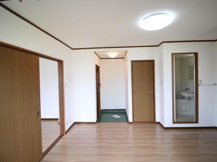 物件内観写真15　(居室)