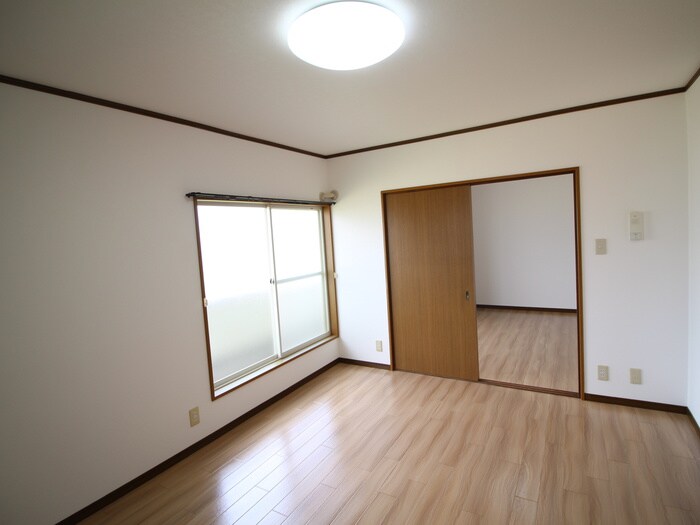 物件内観写真22　(居室)