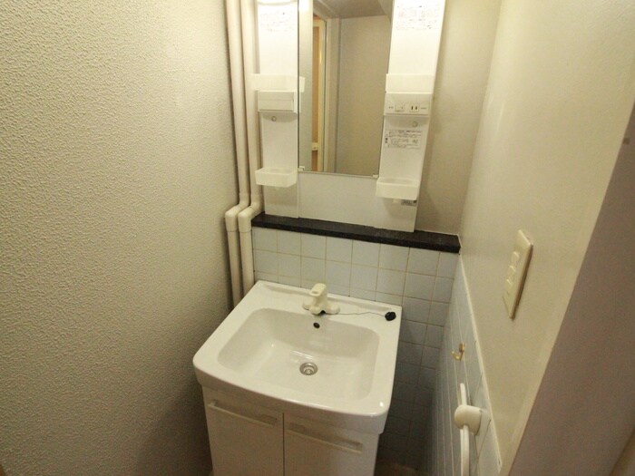 物件内観写真11　(洗面)