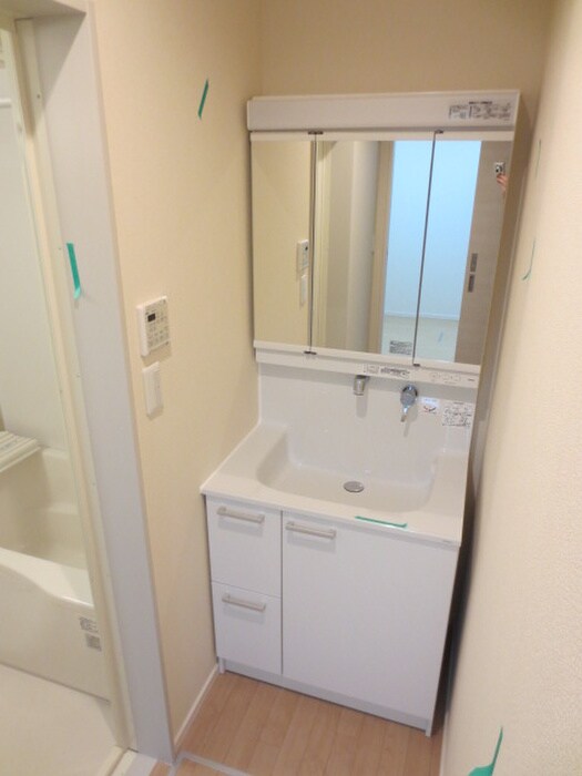 物件内観写真8　(洗面)