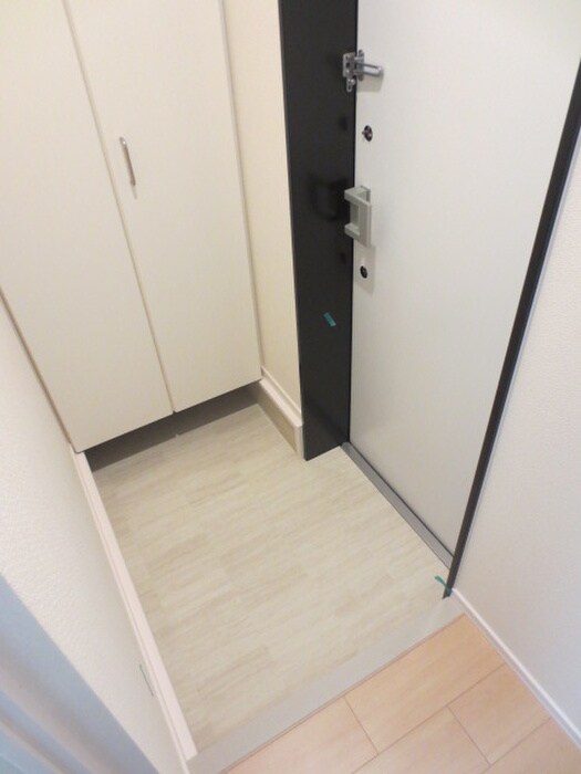 物件内観写真15　(玄関)