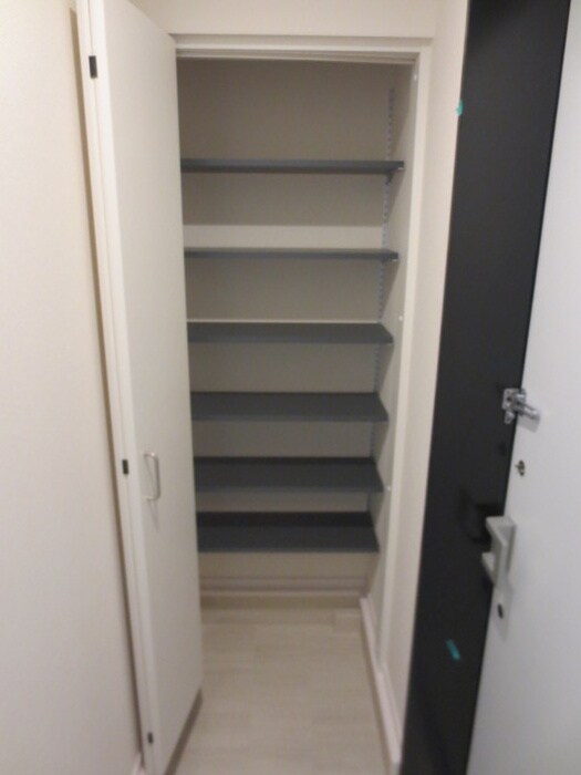 物件内観写真16　(靴箱)