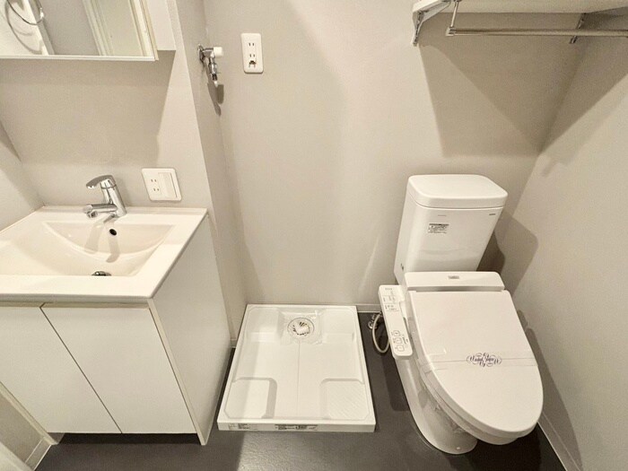 物件内観写真14　(洗濯機置場)