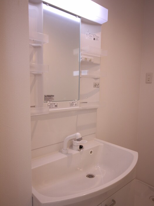 物件内観写真9　(洗面)