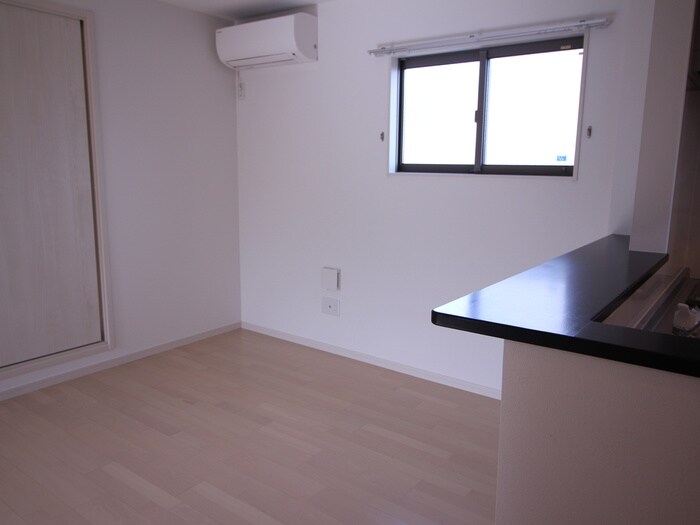 物件内観写真19　(居室)