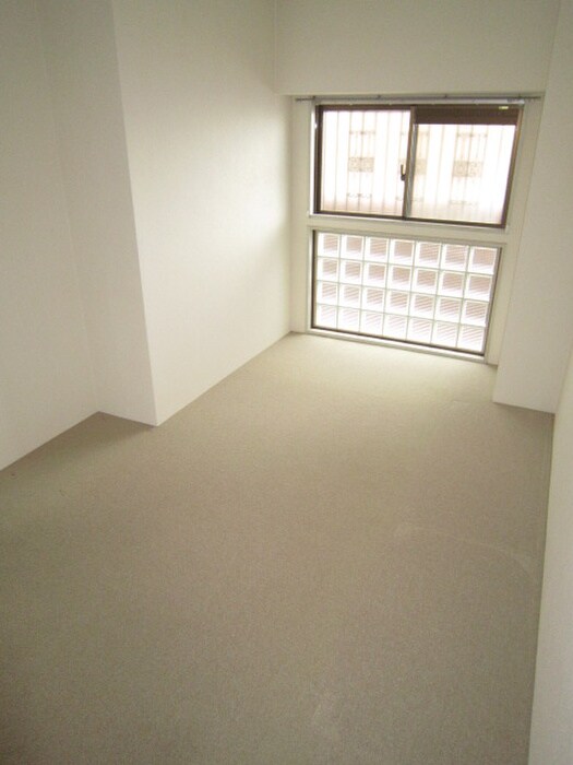 物件内観写真5　(居室)