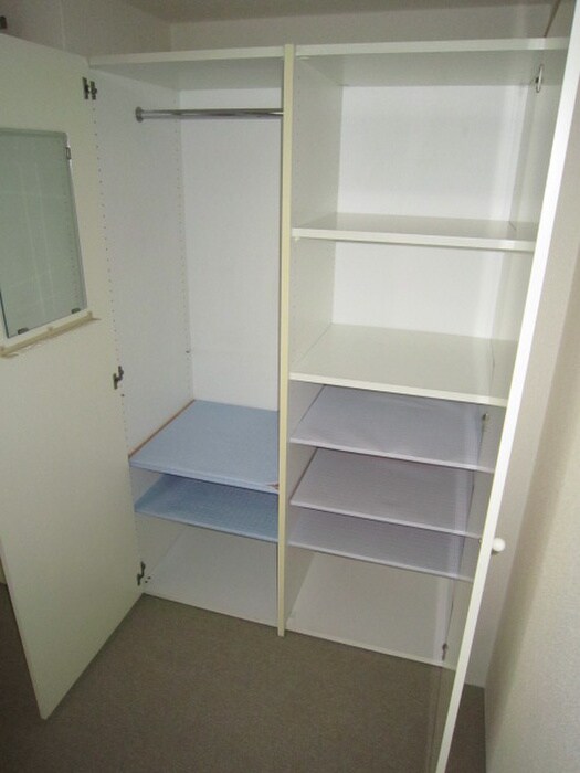 物件内観写真9　(収納)