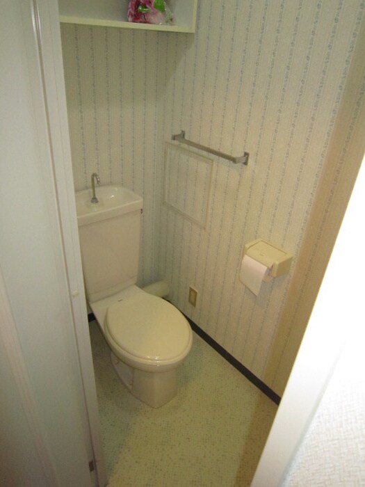 物件内観写真12　(トイレ)