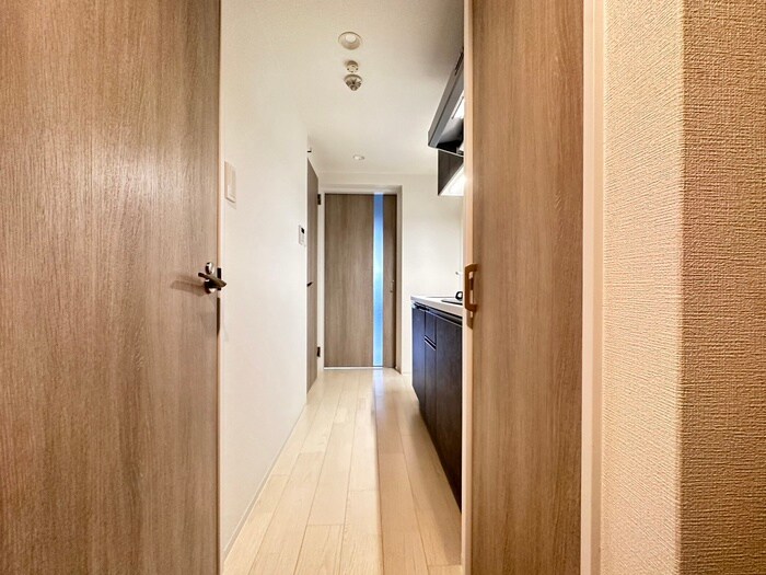 物件内観写真18　(玄関)