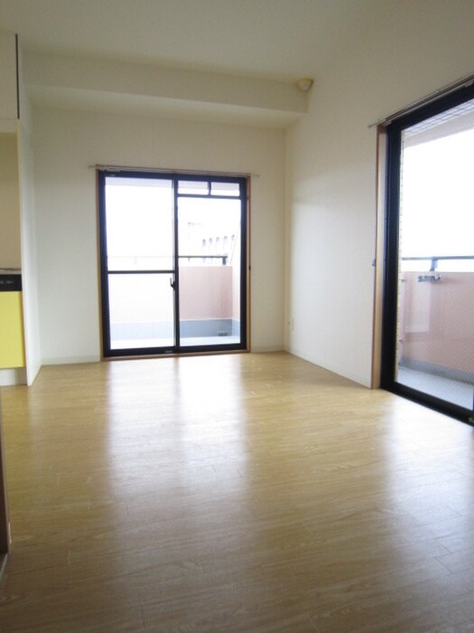 物件内観写真13　(居室)