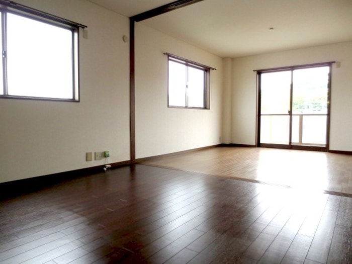 物件内観写真10　(居室)