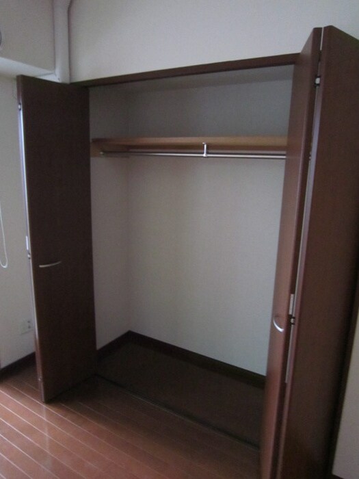 物件内観写真13　(収納)