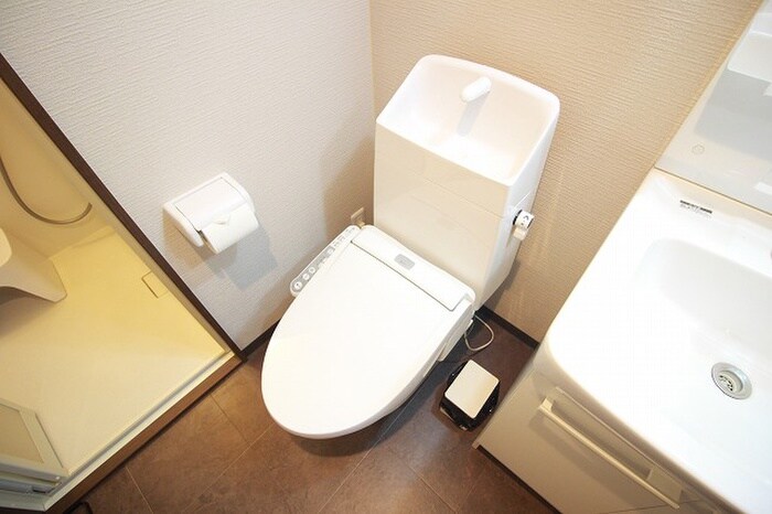 物件内観写真11　(トイレ)