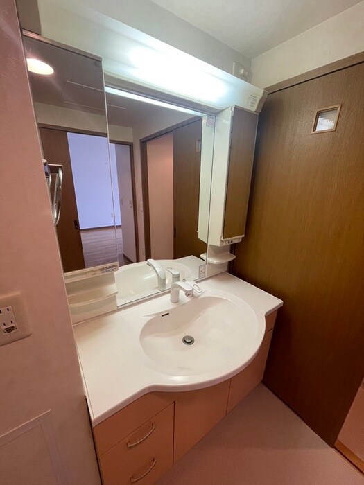 物件内観写真9　(洗面)