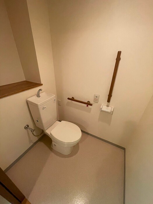 物件内観写真11　(トイレ)