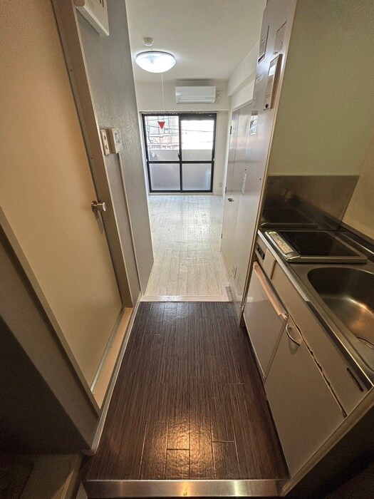 物件内観写真15　(廊下)