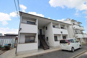 ハイツアレイ外観写真