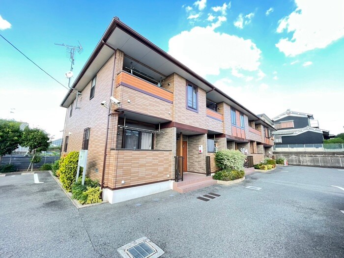 物件外観写真1　(外観写真)