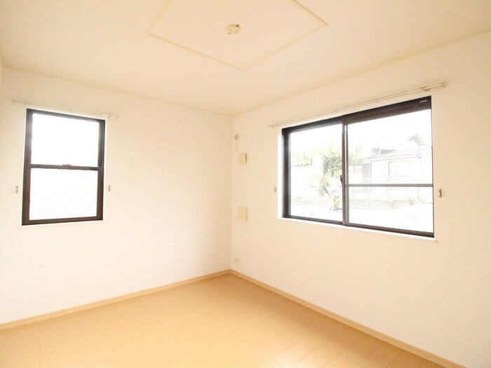 物件内観写真11　(居室)