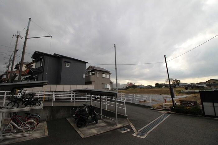 物件内観写真22　(室内からの展望)