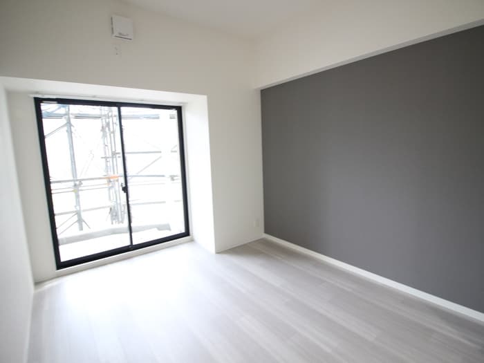 物件内観写真13　(室内からの展望)