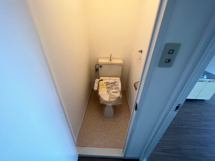 物件内観写真14　(トイレ)