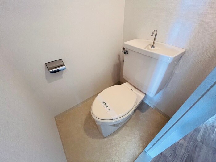 物件内観写真9　(トイレ)