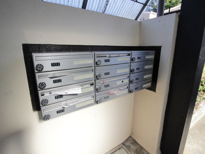 物件外観写真4　(建物設備)