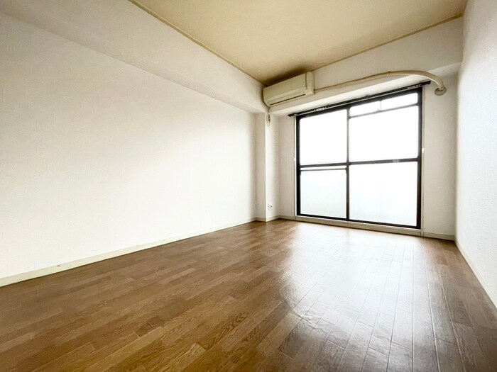 ロジェ－ル観月の居室